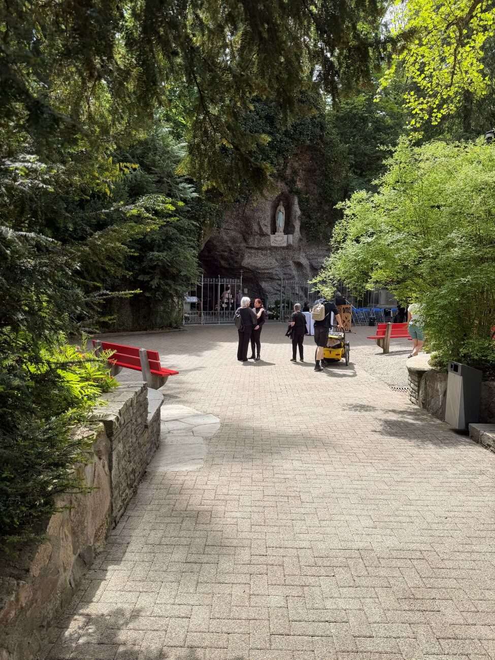 Maiandacht Grotte